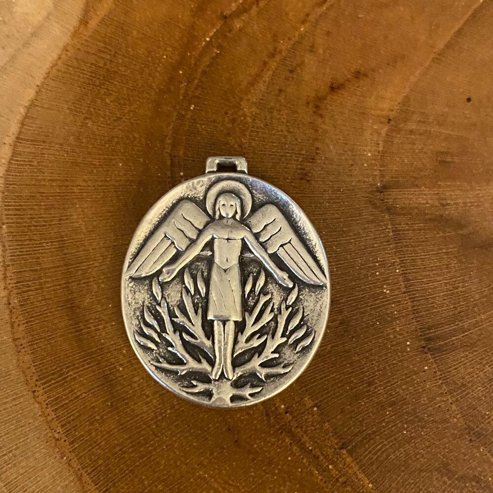 Retired James Avery Pendant, Sterling Silver
